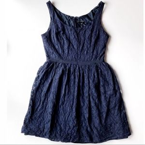 Banana Republic Dress Lace Navy Sleeveless 12